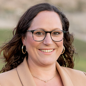 Suzanne Rinker