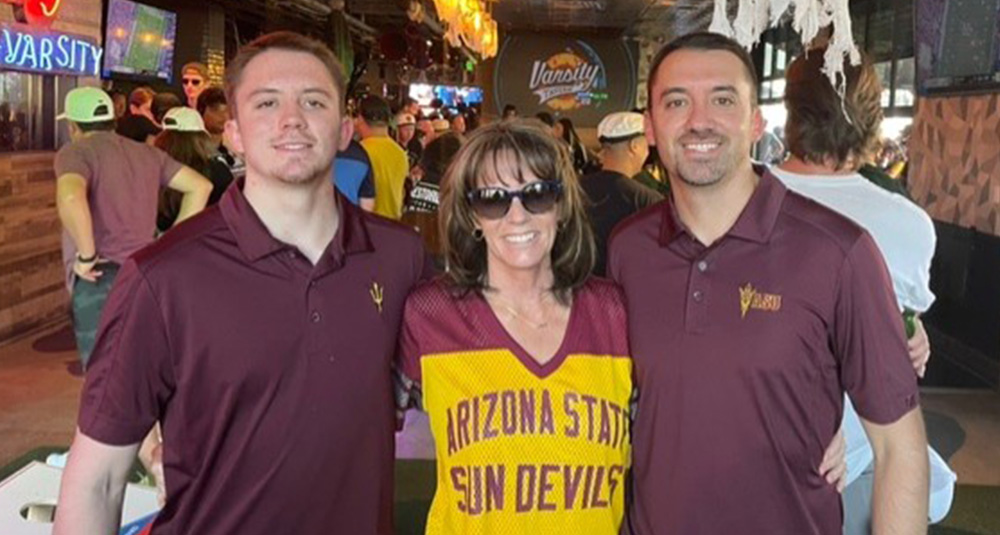 Lisa DeVar-Krpata Memorial Scholarship