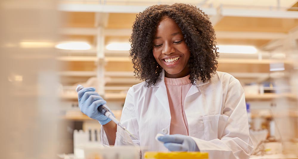 Sustainable Macromolecular Materials and Manufacturing
